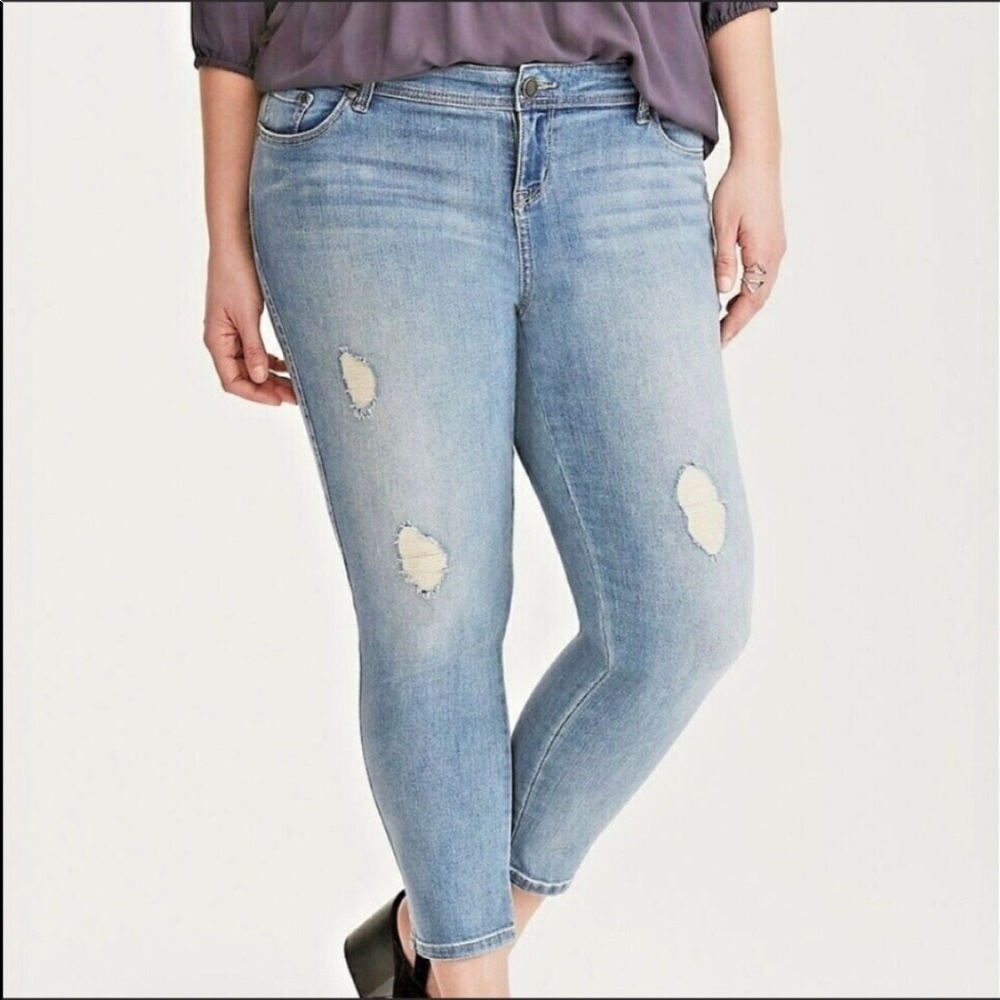 Torrid Distressed - Skinny Ankle - Jeans! Sz 18